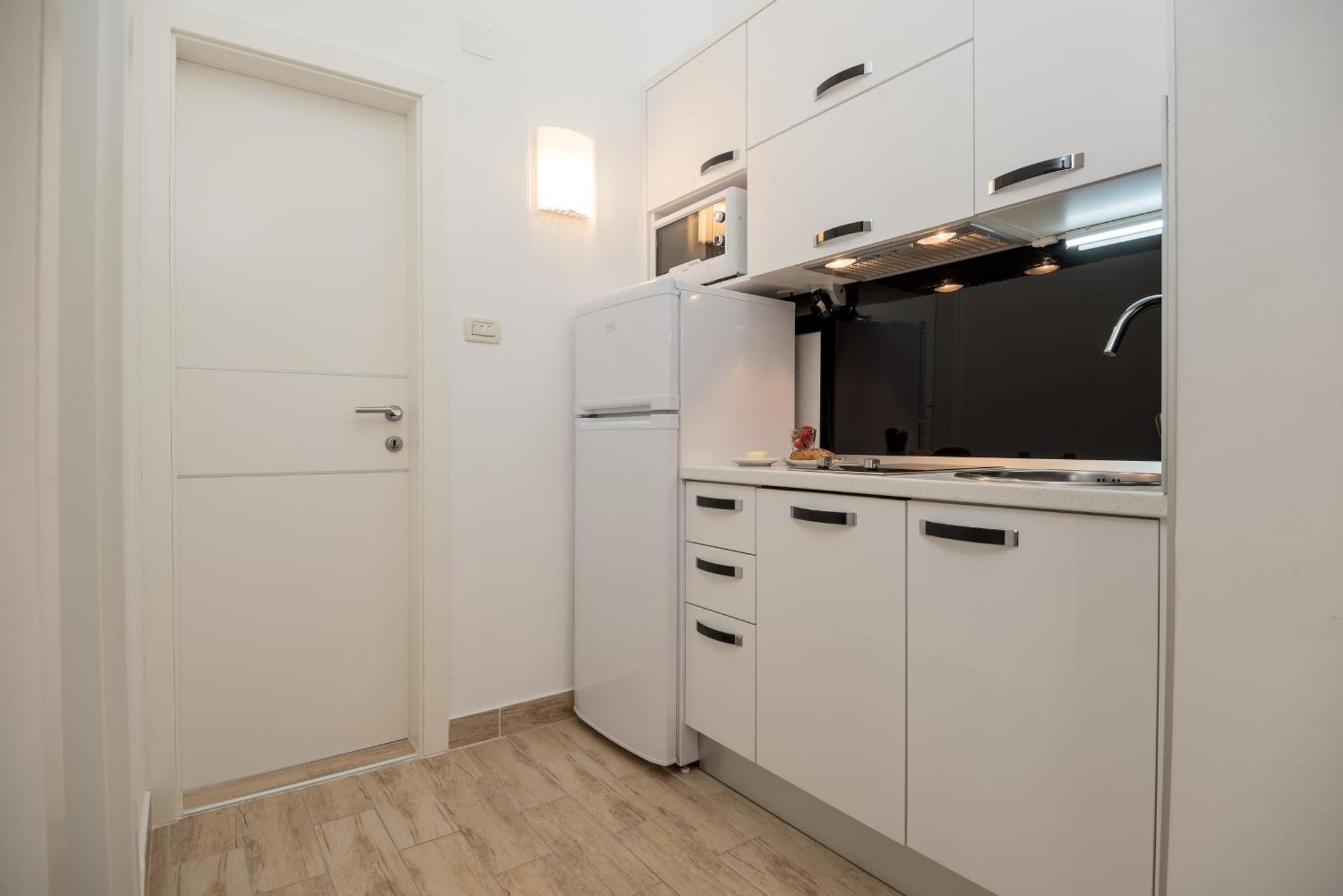 Apartments And Rooms With Parking Space Rogoznica - 10339 Room photo